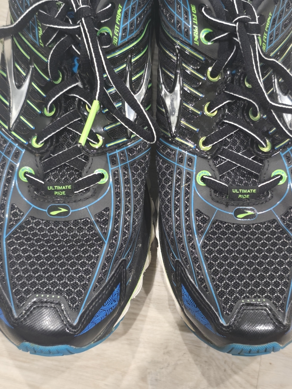 Brooks Mens Glycerin 12 Black/Green Gecko/Atomic Blue Running Shoe 10.5 - Picture 4 of 10